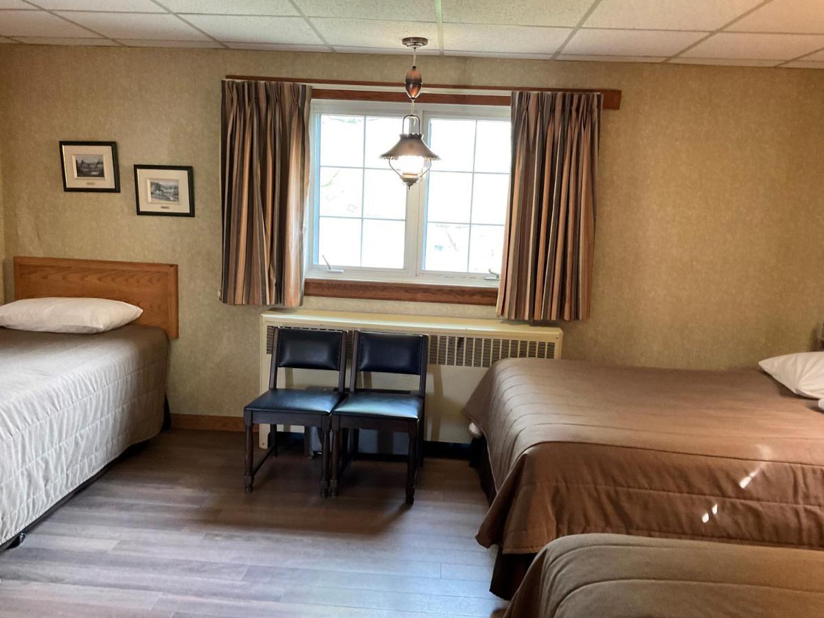 Motel & Hotel La Paysanne Sherbrooke Dış mekan fotoğraf