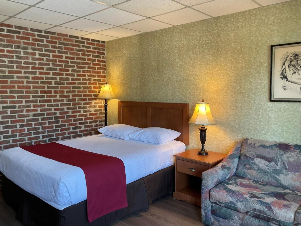 Motel & Hotel La Paysanne Sherbrooke Dış mekan fotoğraf
