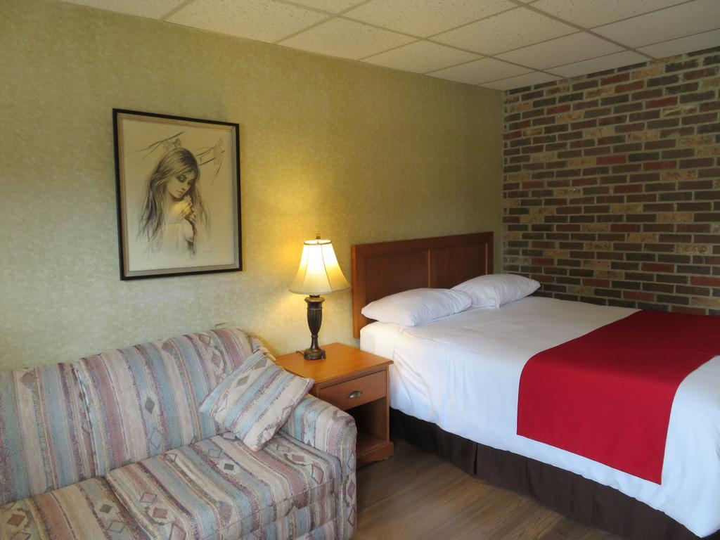 Motel & Hotel La Paysanne Sherbrooke Dış mekan fotoğraf