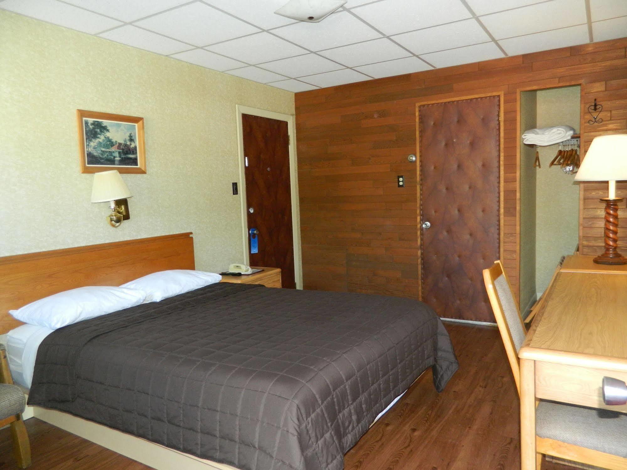 Motel & Hotel La Paysanne Sherbrooke Dış mekan fotoğraf
