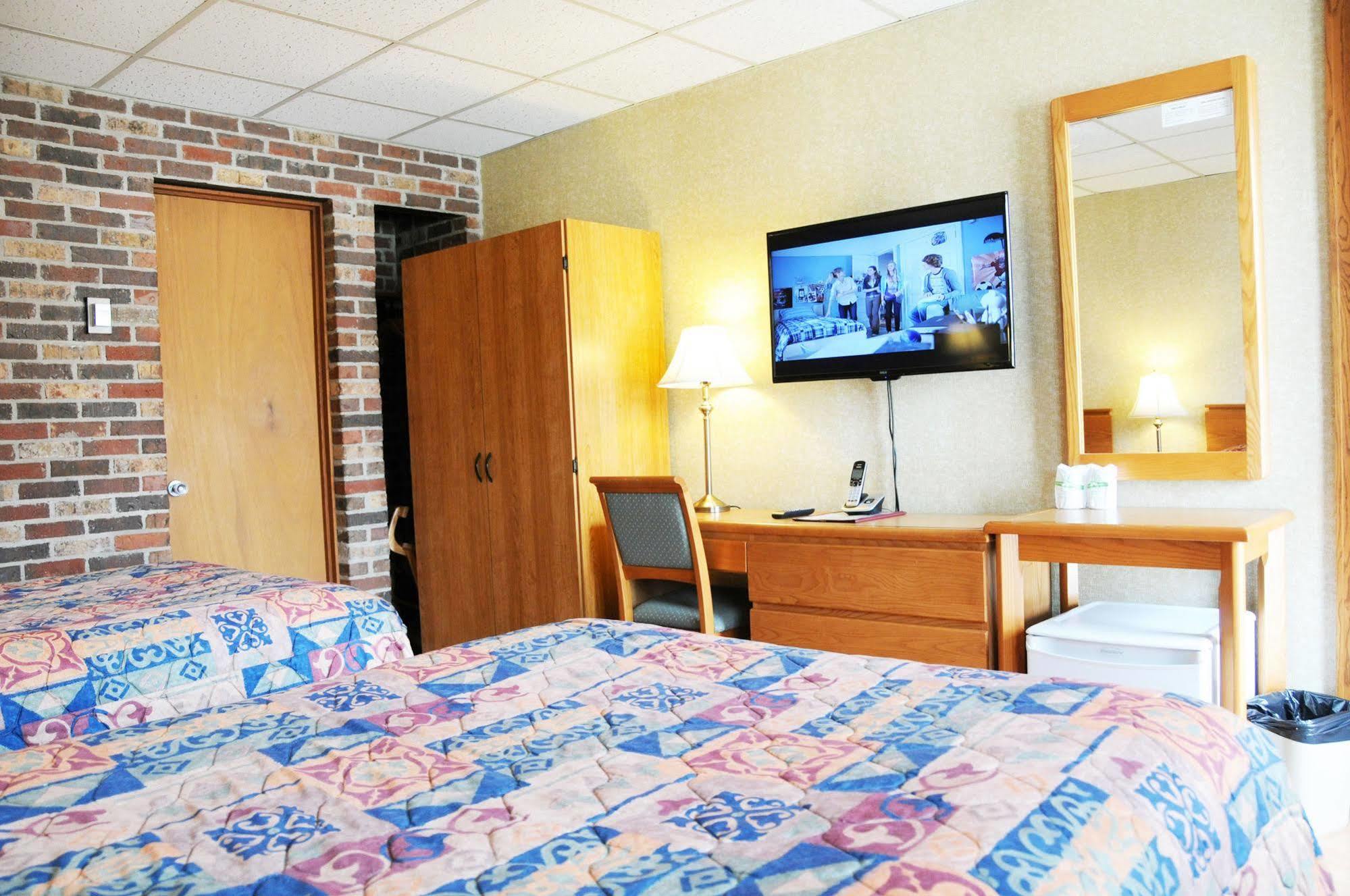 Motel & Hotel La Paysanne Sherbrooke Dış mekan fotoğraf