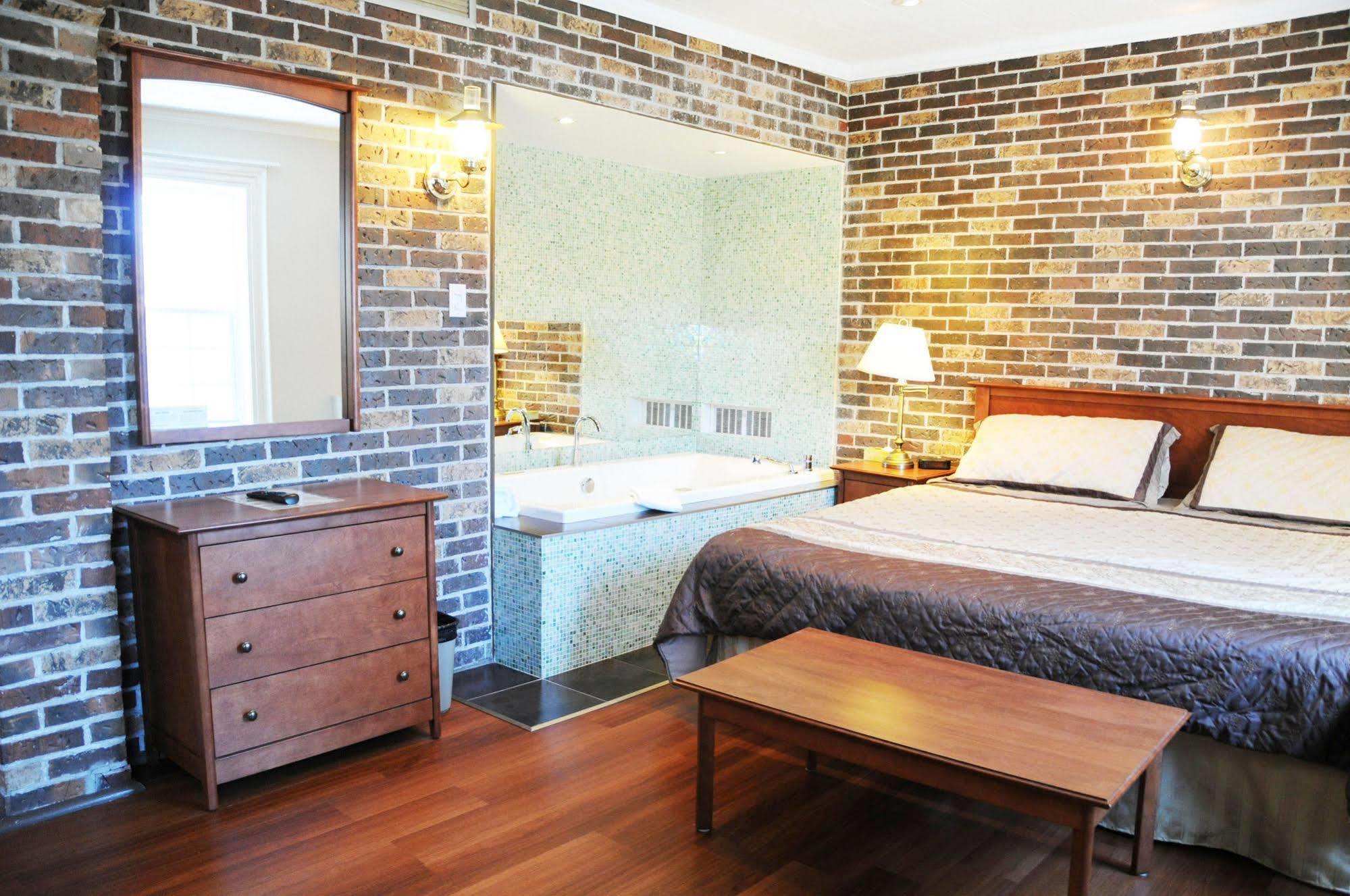 Motel & Hotel La Paysanne Sherbrooke Dış mekan fotoğraf