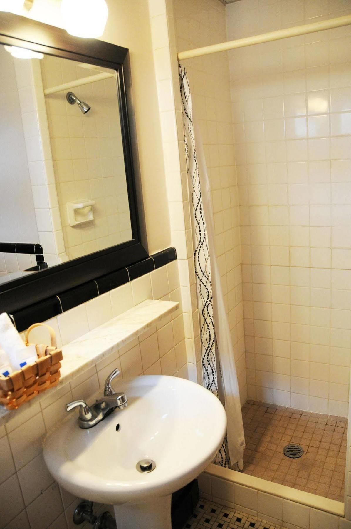 Motel & Hotel La Paysanne Sherbrooke Dış mekan fotoğraf